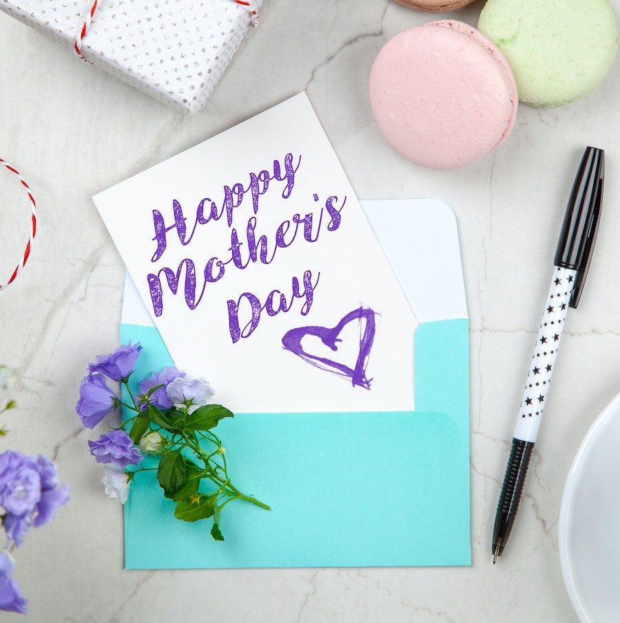 In a Mother’s Day Present Pinch? Farmulated’s CBD Gift Guide Has You Covered - Farmulated